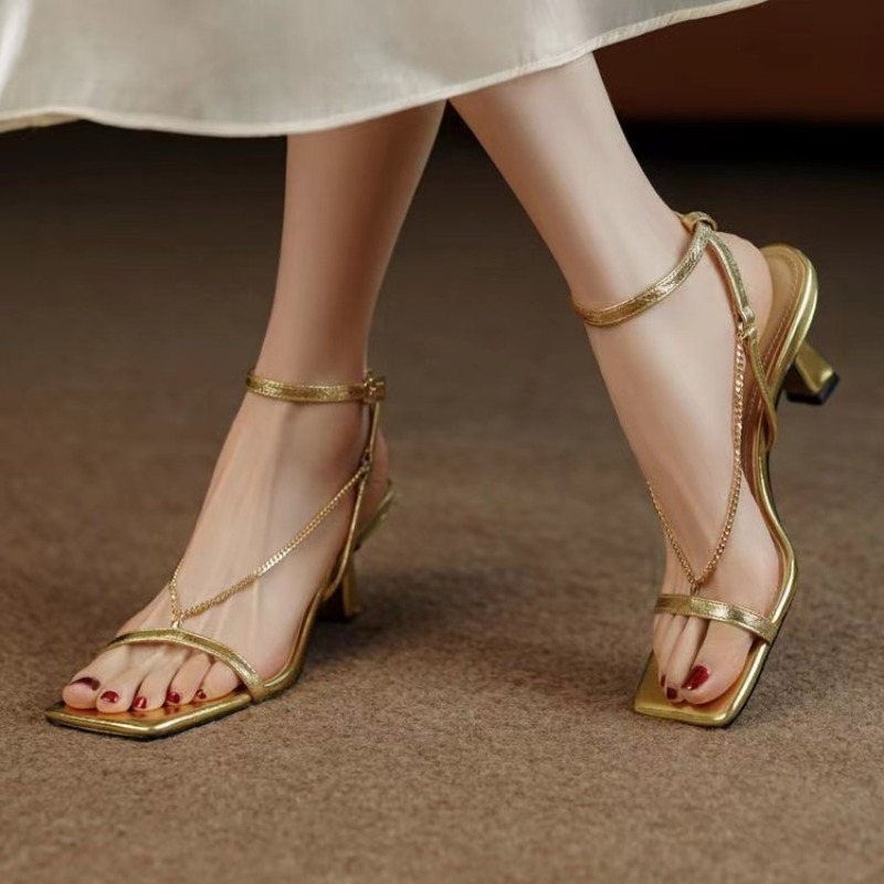 New Summer Fashion Square Toe  - Luxury Lifestyle recensione e prezzo