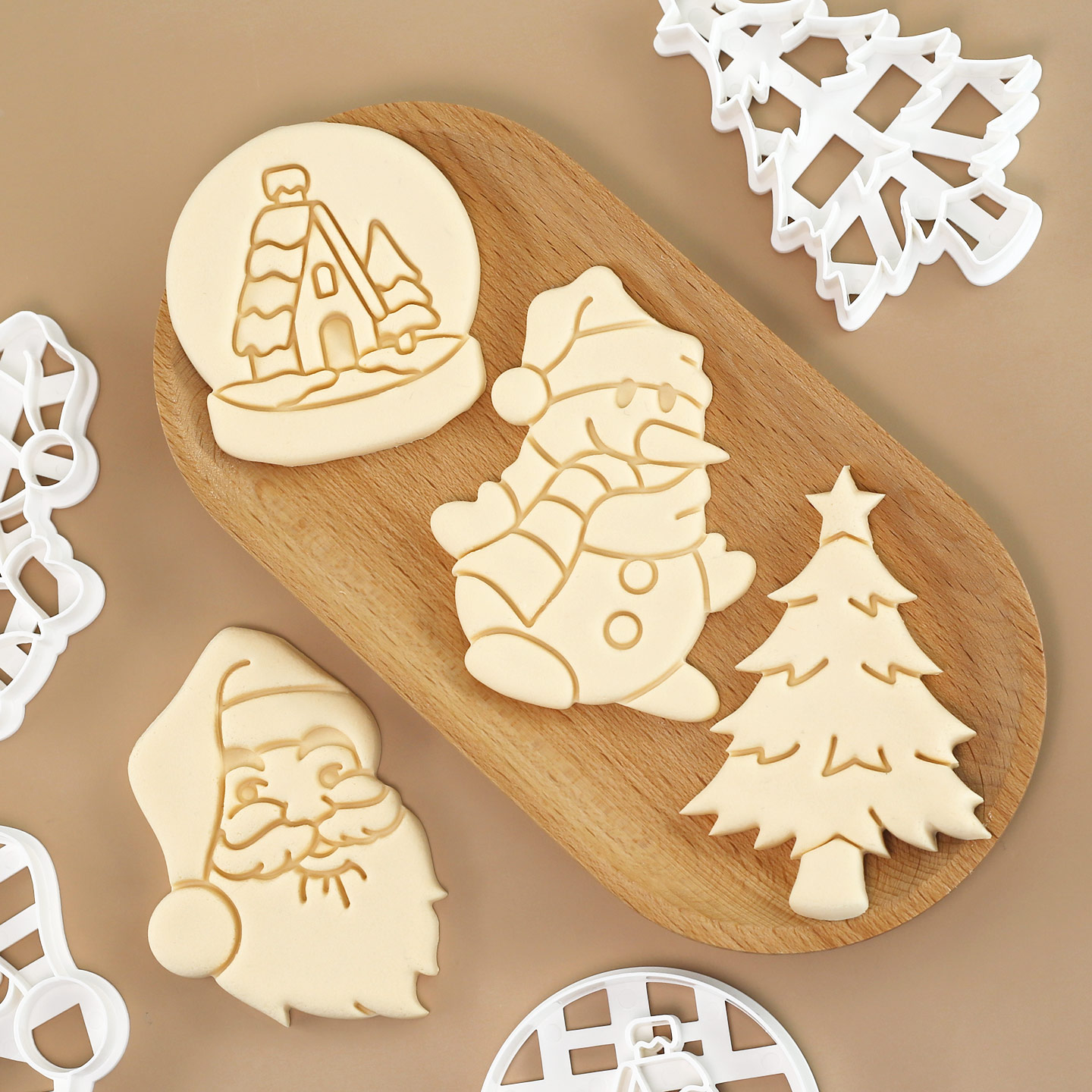 4 Pcs Christmas Cookie Cutter  - Crystal Ball Decor recensione e prezzo
