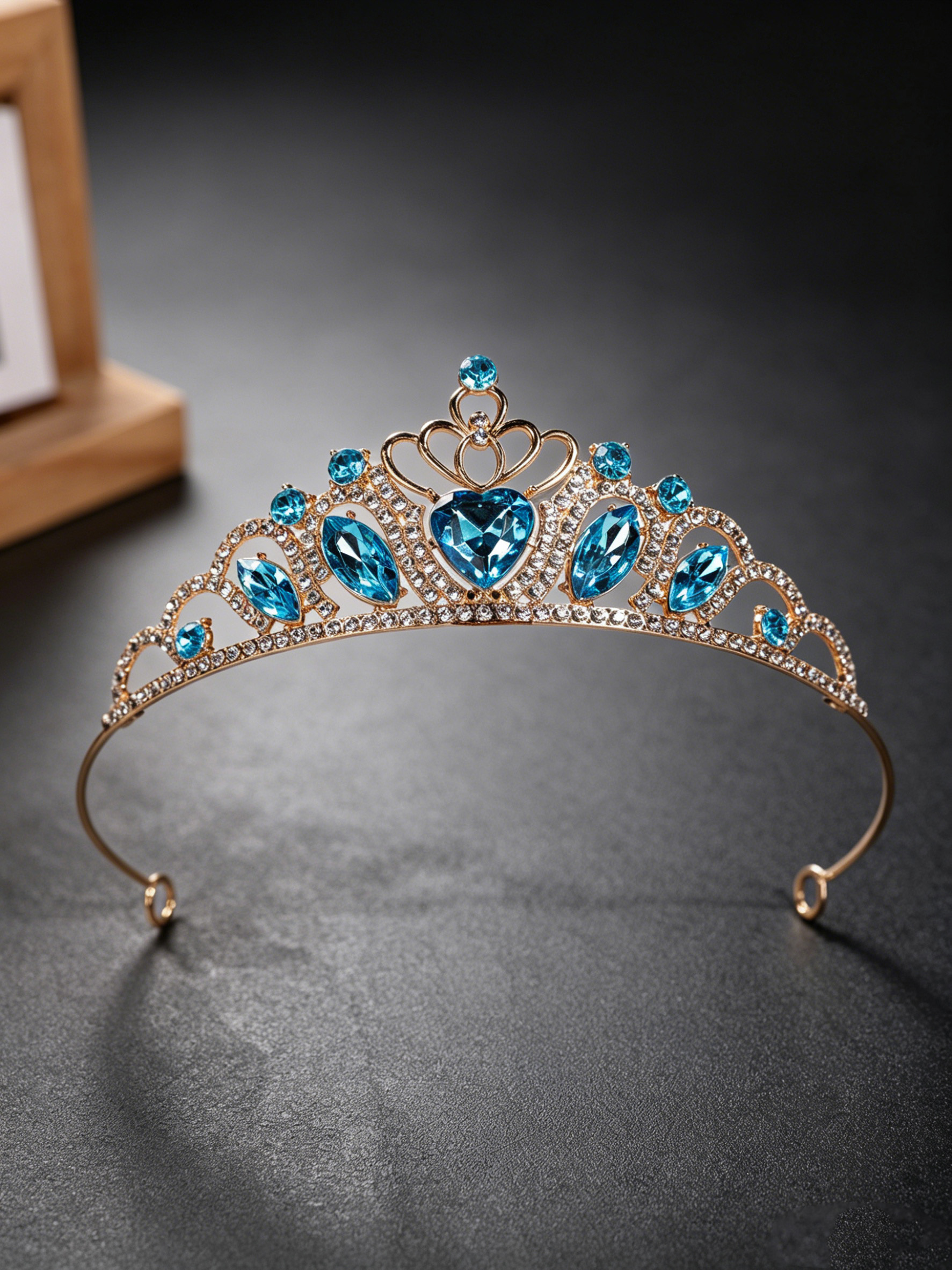 Retro Heart-Shaped Emerald Gre - Luxury Lifestyle recensione e prezzo